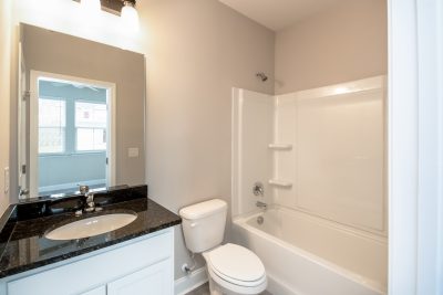 011 Bathroom ET51129