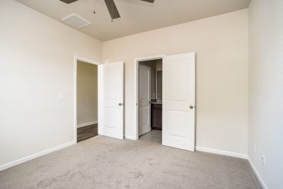 008 photo main bedroom 12577359