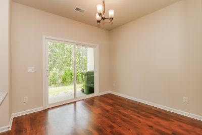 005 Dining Room ET47001