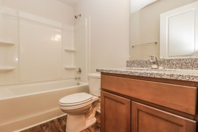 014 Bathroom ET47001