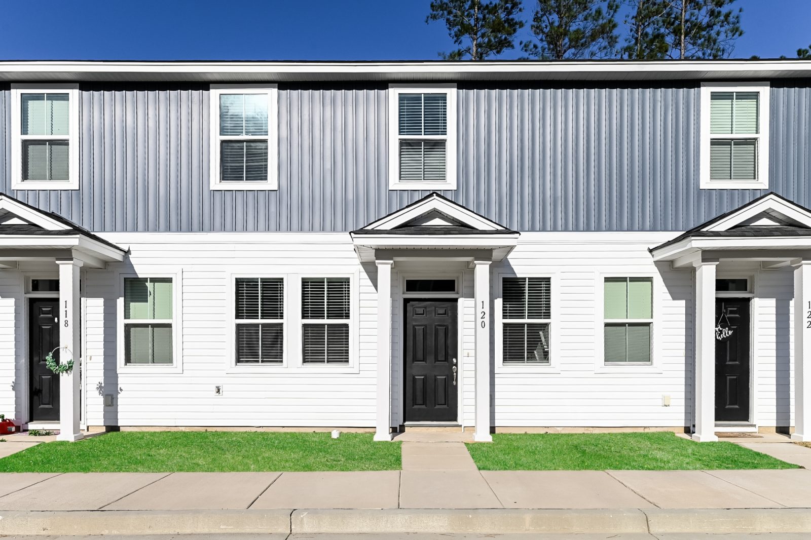 000 photo front view 13283249