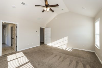 012 photo main bedroom 15102081