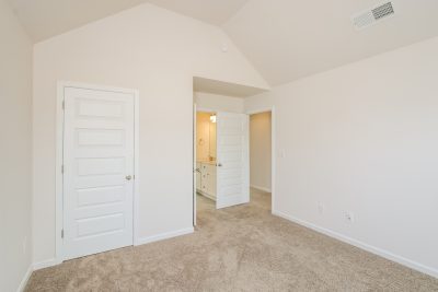 010 Bedroom ET51246
