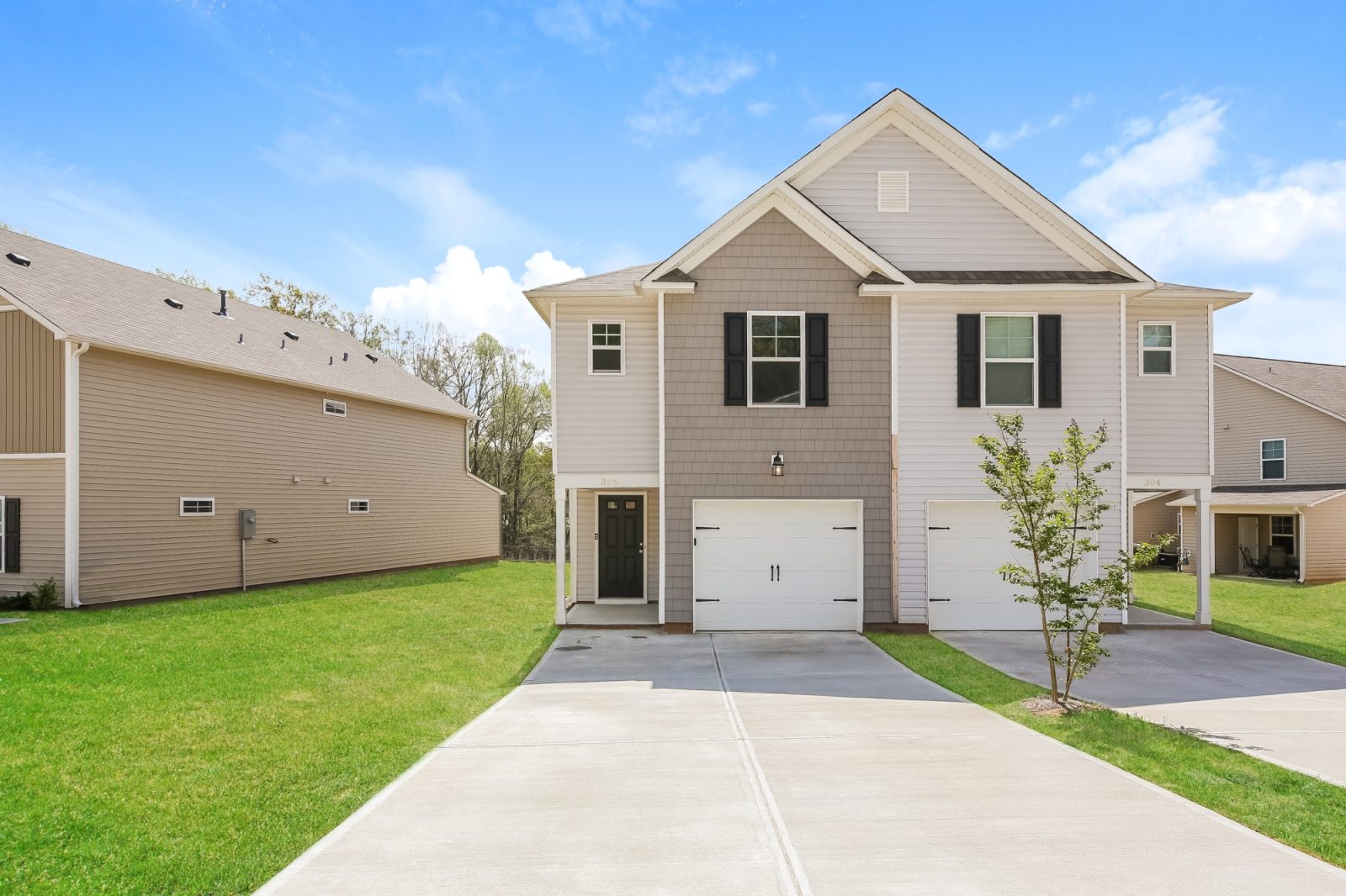 000 photo front view 13667492
