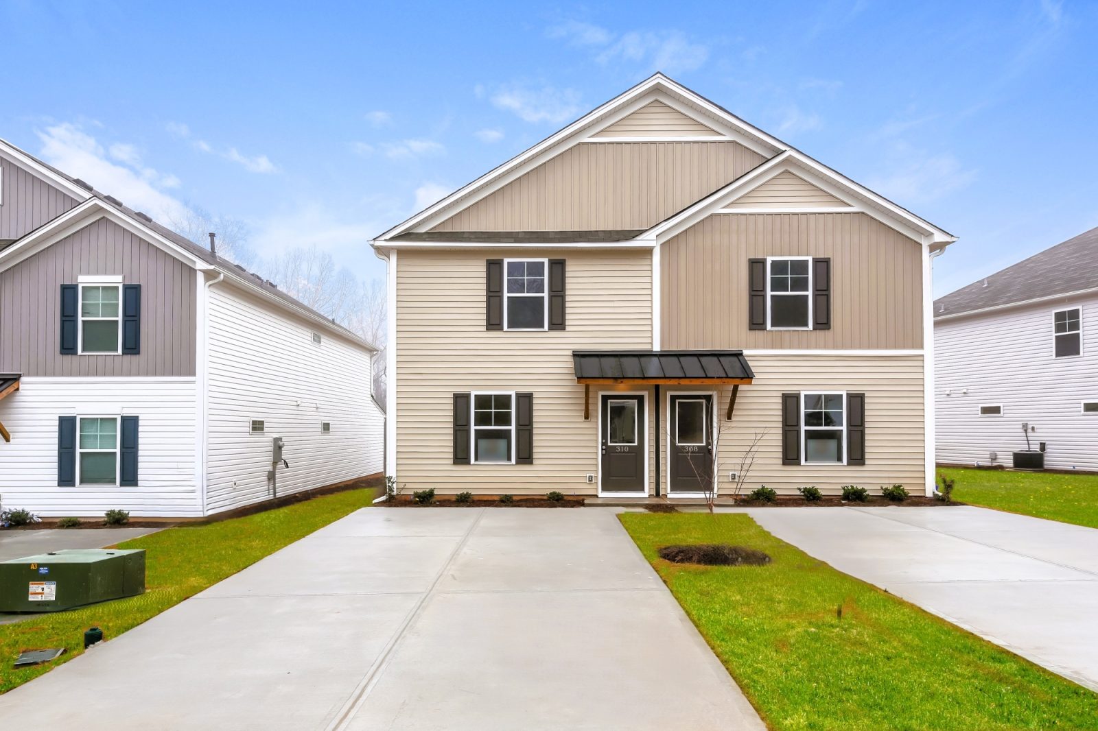 000 photo front view 12337781