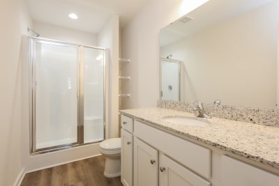 007 photo no caption 12344535