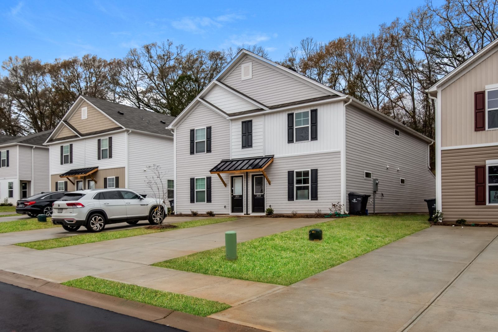 000 photo front view 12271593