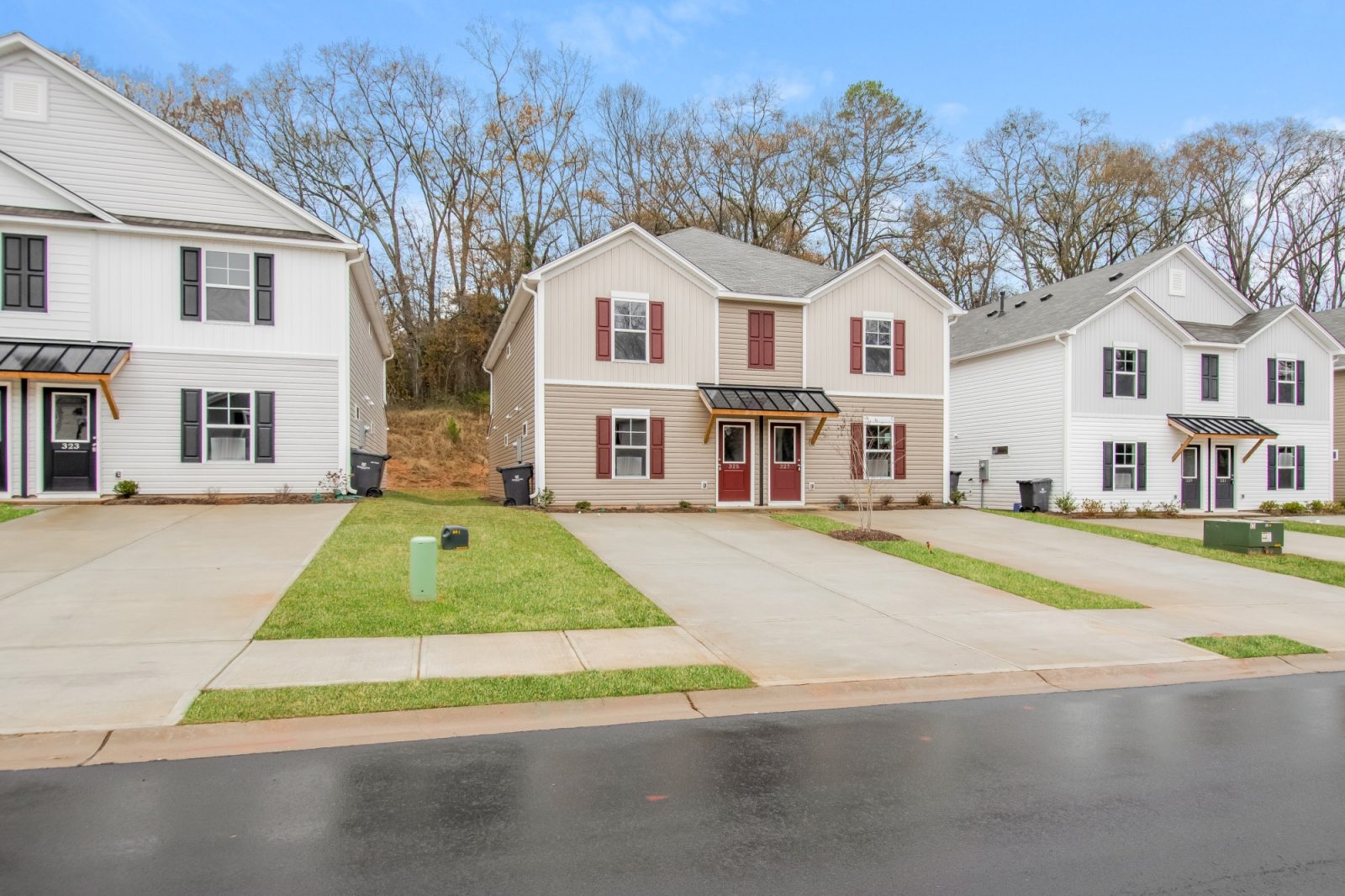 000 photo front view 12271654
