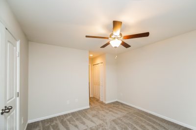 005 photo main bedroom 12271720