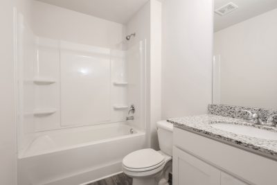 013 photo bathroom 10577621