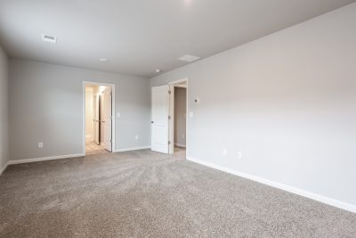 007 photo main bedroom 10398212