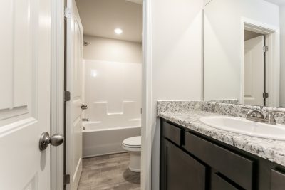 011 photo bathroom 10398199