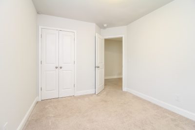 011 Bedroom ET44007