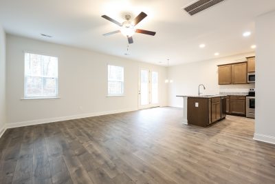 003 Living Room ET44012