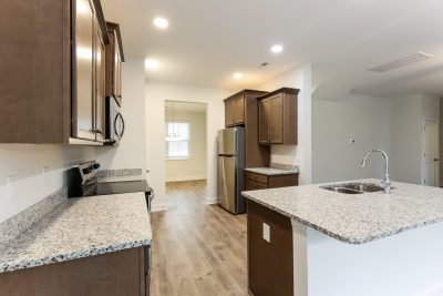 006 Kitchen ET44012