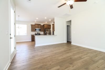 002 Living Room ET44014