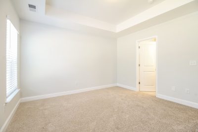 009 Main Bedroom ET44014