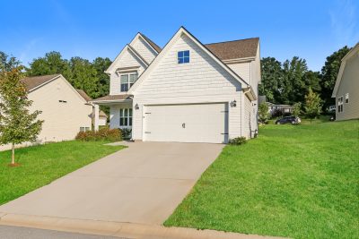 014 photo front view 14706213