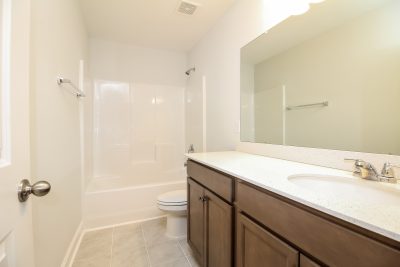 013 photo bathroom 10576757