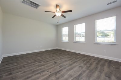 003 Living Room ET44039