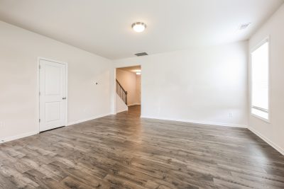 004 Living Room ET71001