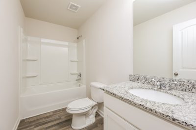 013 Bathroom ET21033
