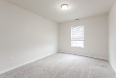 012 photo bedroom 13081617