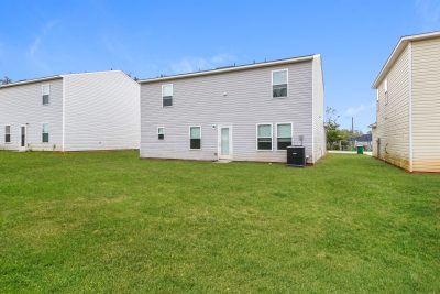 013 photo rear view 13081609