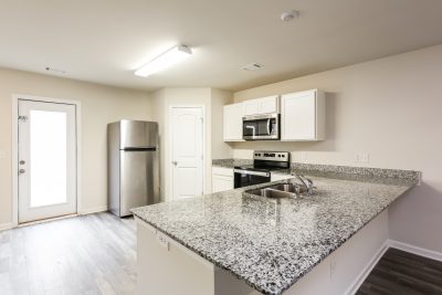 006 Kitchen ET41042