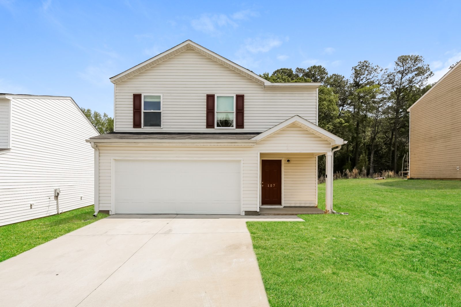 000 Front View ET41045