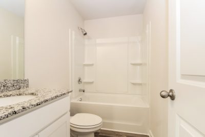 012 photo bathroom 12598350