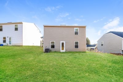 013 photo rear view 12598357