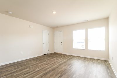 003 Living Room ET51167