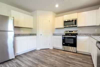 005 Kitchen ET81076