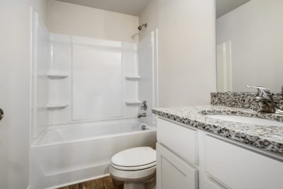 014 Bathroom ET81076