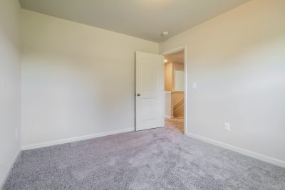 012 photo bedroom 11079700