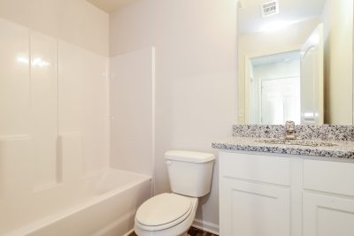 013 photo bathroom 11992019