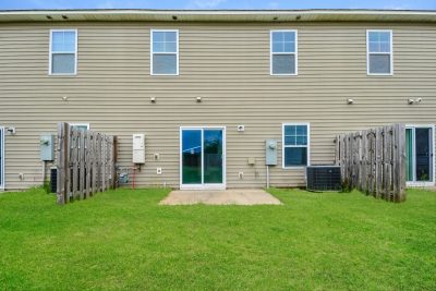 015 Rear View ET31320