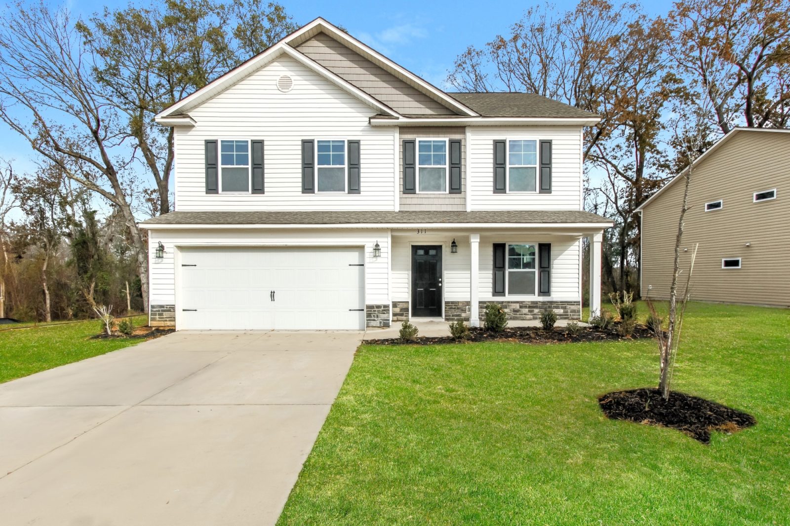 000 photo front view 14997107