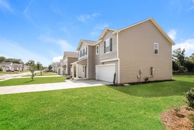 001 photo front view 13753951