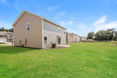 013 photo rear view 13753952