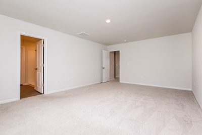 010 photo main bedroom 12592686