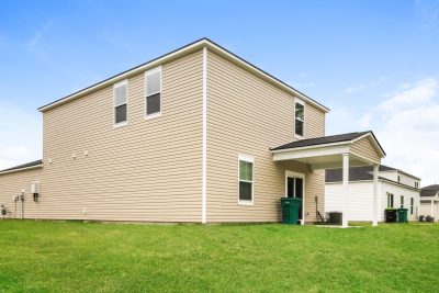 014 photo rear view 13077611