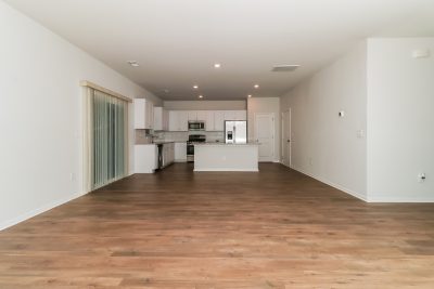 004 Living Room ET51197