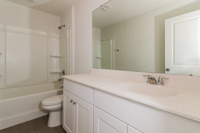 014 Bathroom ET51197