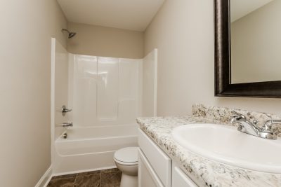 014 Bathroom ET51253