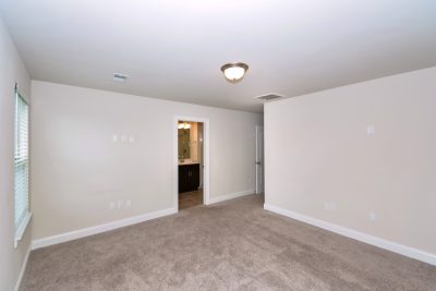 006 photo main bedroom 14045443