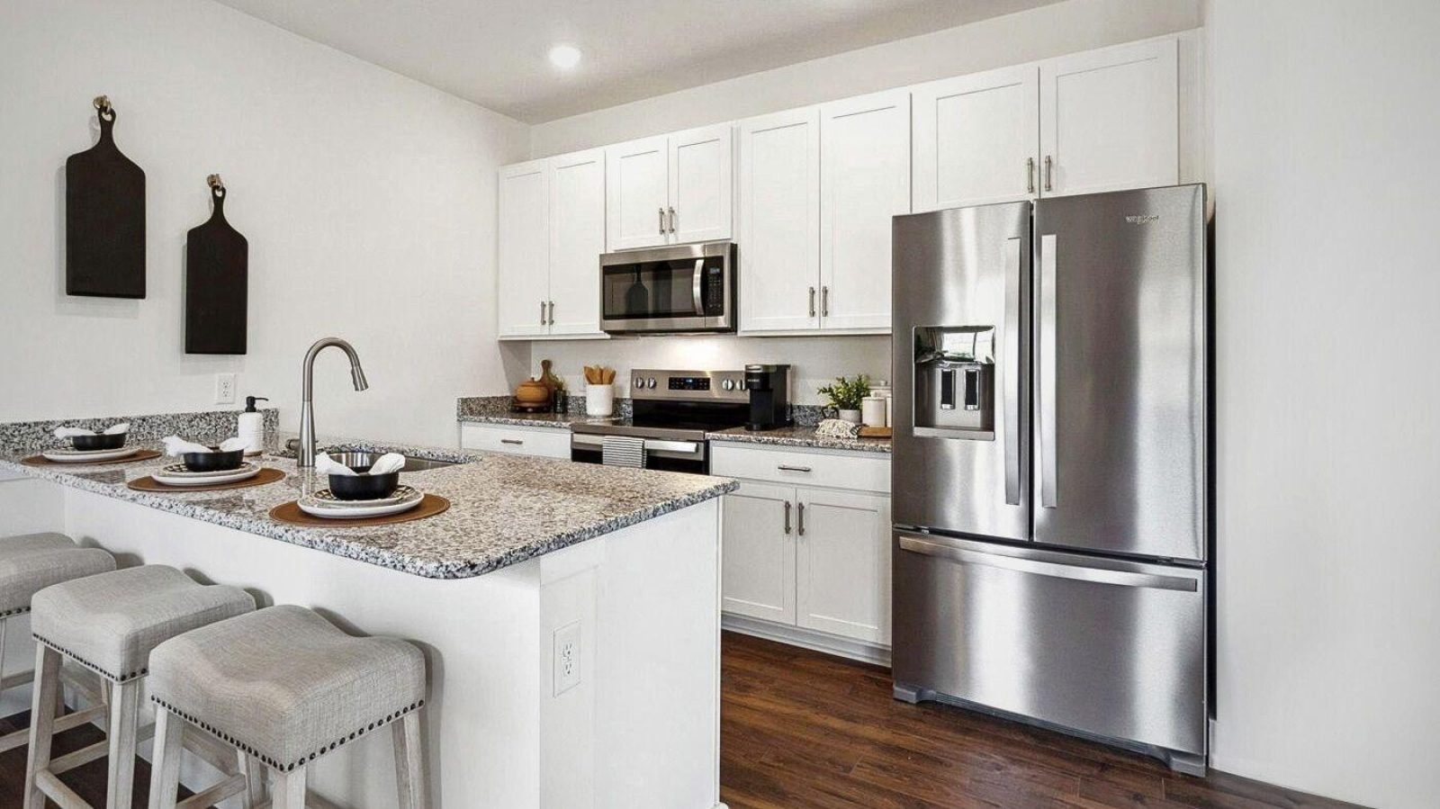 001 kitchen 06 DSC065931