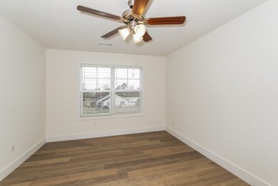 010 014 photo main bedroom 15036846