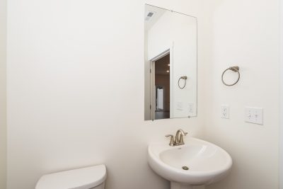 011 024 photo powder room 15036854